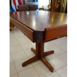 TABLE DE SALLE À MANGER DE PAQUEBOT