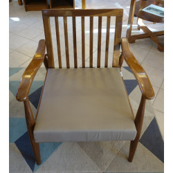 PAIRE DE FAUTEUILS EN TECK